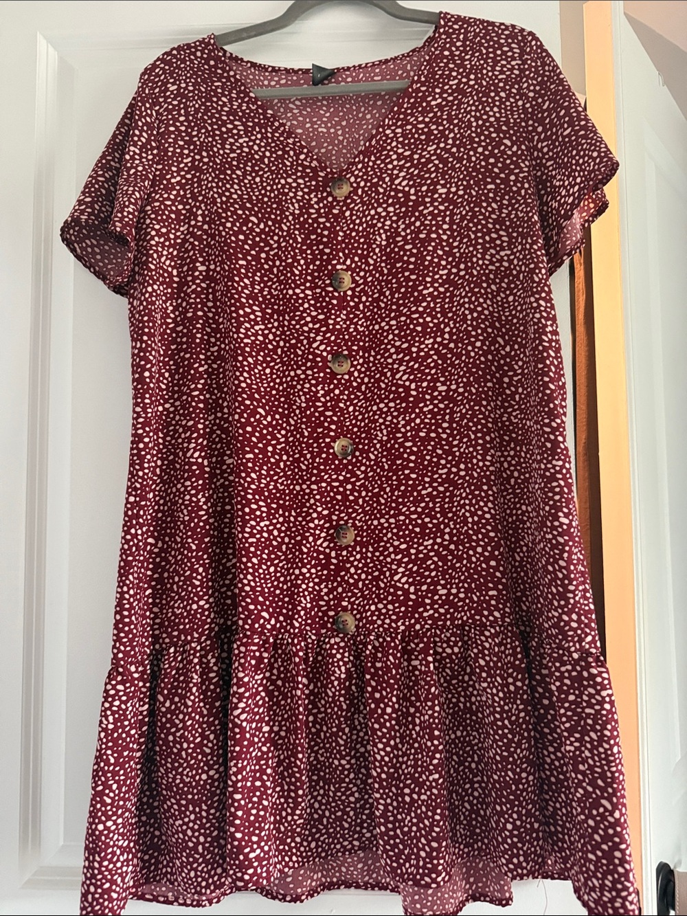 Women's Burgundy Short-Sleeve Button-Front Tunic Dress